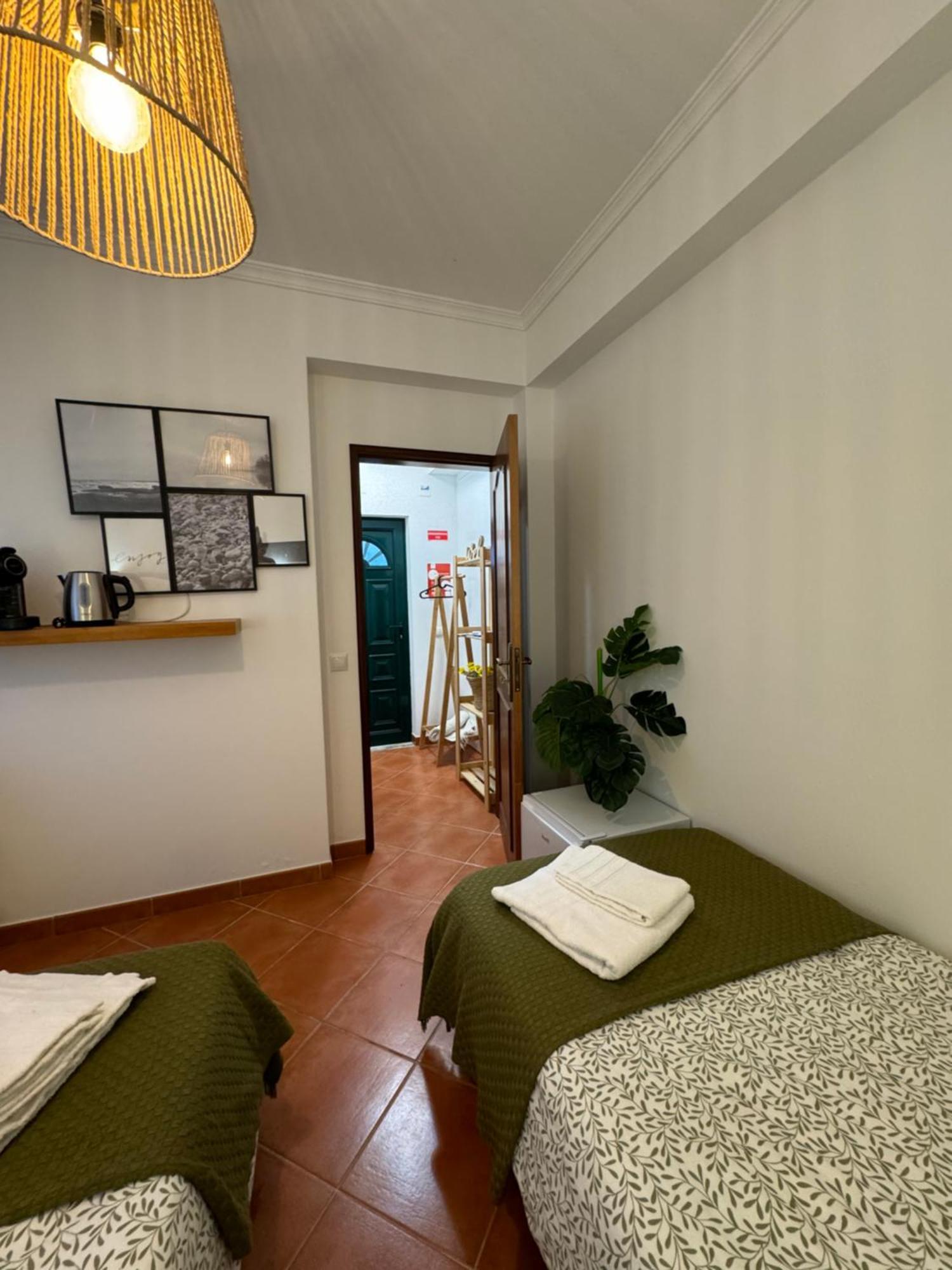 Quarto Duplo Com Terraco E Casa De Banho Privativa - Em Casa De Praia Em Almograve - Trilho Dos Pescadores Odemira Dış mekan fotoğraf